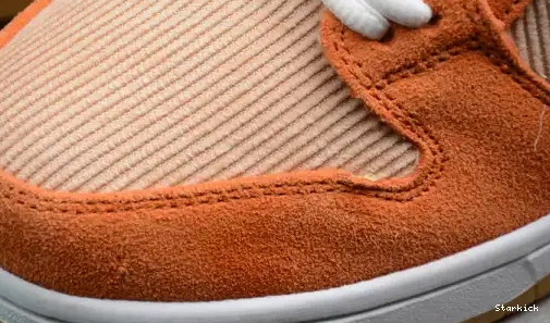 SB Dusty Dunk Low BQ6817-201 Peach Corduroy Nike 0501
